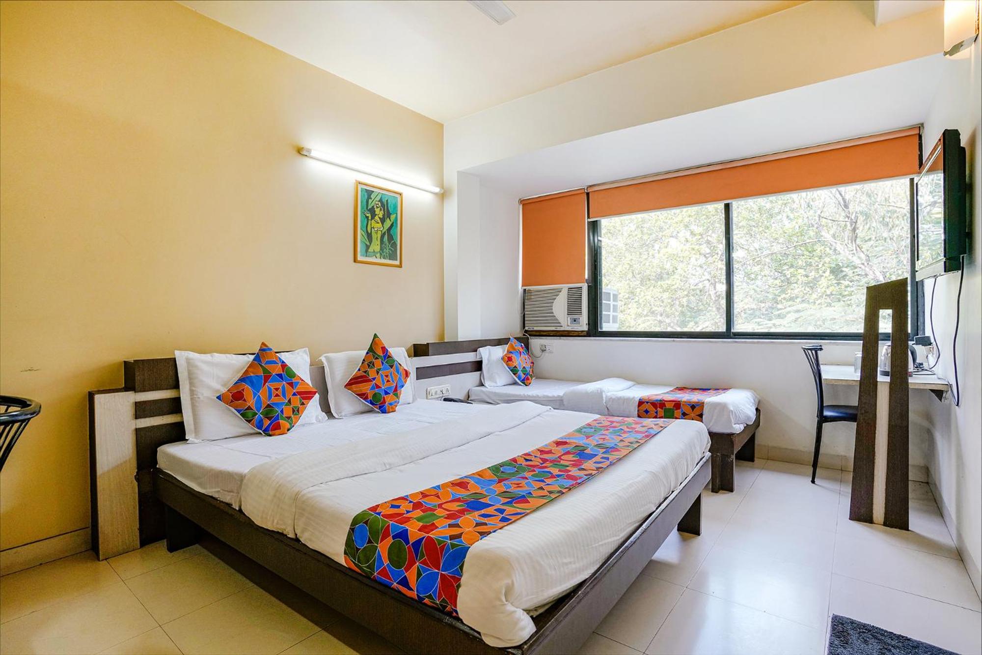 Fabhotel Samrat Nashik Bagian luar foto