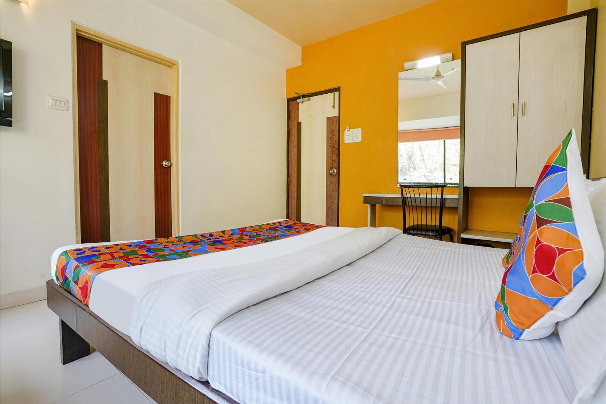 Fabhotel Samrat Nashik Bagian luar foto