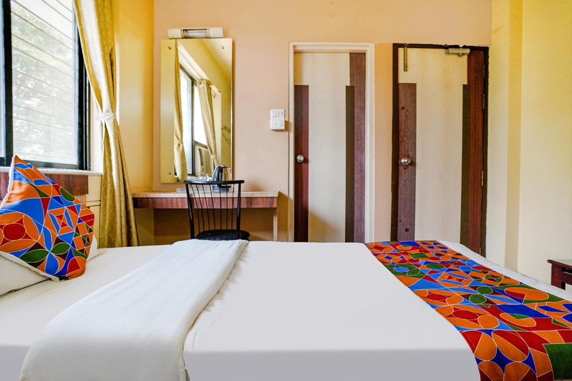 Fabhotel Samrat Nashik Bagian luar foto