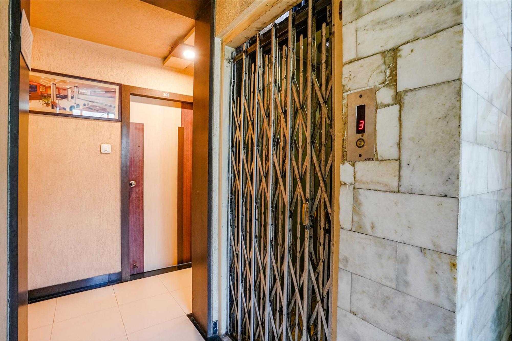 Fabhotel Samrat Nashik Bagian luar foto